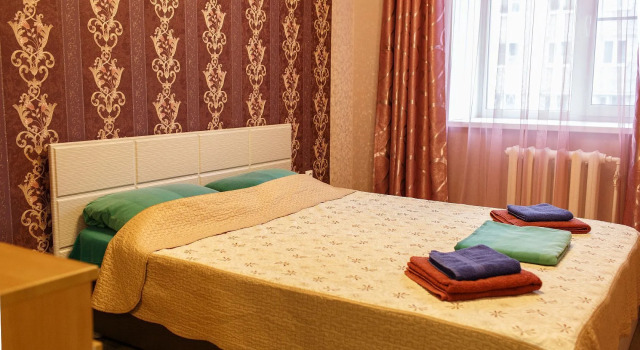 Апартаменты с 2 комнатами с балконом Апартаменты Right Room двухкомнатные на улице Маршала Жукова 20