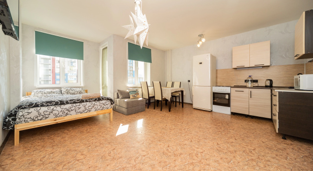 Uyutnaya Studiya V Tsentre Goroda Na Polevoy 10 Flat, Buchen Sie Ferienwohnung Perm Perm Krai