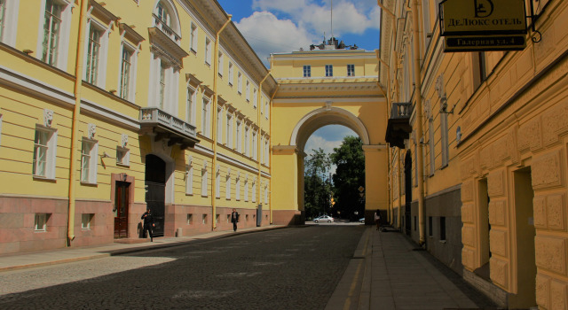 Na Galernoy Deluxe Living quarters, Book Hotel Hoteller i Sankt Petersborg med parkering, nær Potseluev Bridge, Parkering