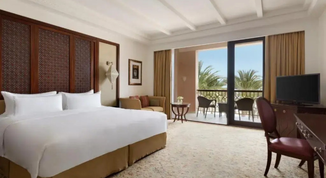 Номер Deluxe Отель Shangri-La Al Husn Muscat Adults Only