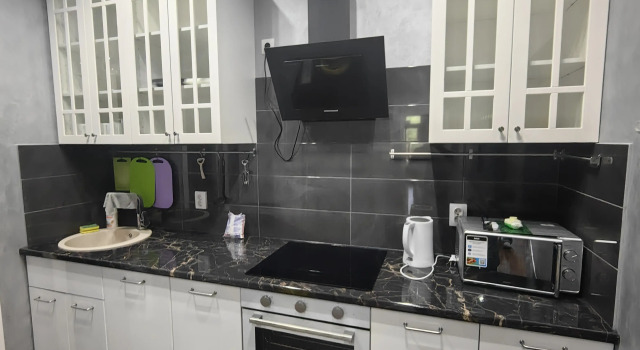 Shikarnye V Tsentre Rybinska Apartments, Prenota Appartamento Hotel a Anello d'Oro con parcheggio, Parcheggio