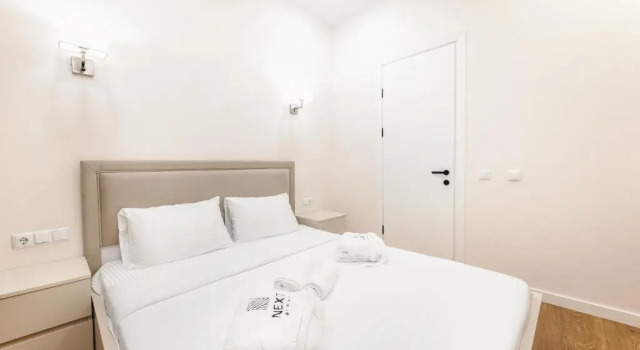 Двухместный номер Deluxe с балконом и с красивым видом из окна Апарт-отель Next Green Aparthotel Official