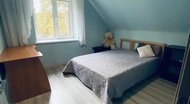 Семейный коттедж с балконом Гостевой дом В лесу у залива