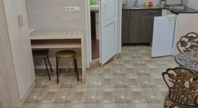 Четырёхместные апартаменты c 1 комнатой с красивым видом из окна Гостевой дом Калинина 20