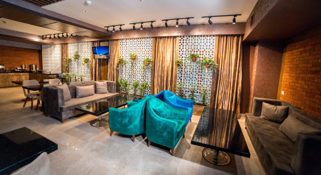 Отель Parkway Inn Hotel & Spa