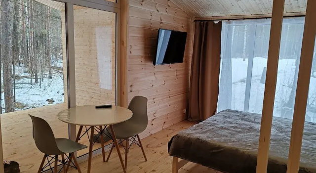Двухместный коттедж Comfort с красивым видом из окна Глэмпинг VinderVillage