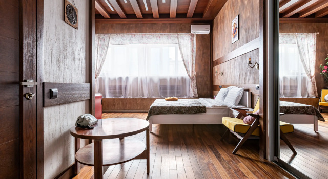 USSR style Doppel Apartment Smart Kantemirovski Hotel