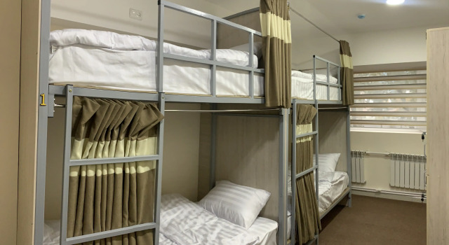 Кровать в общем номере (женский номер) с красивым видом из окна Paradise inn