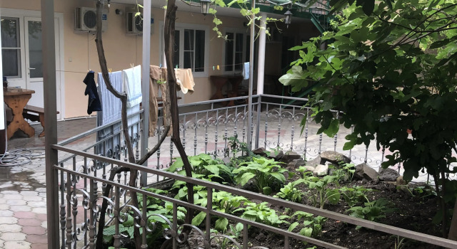 Гостевой дом Анна на Гоголя 225, Забронировать Гостевой дом Отели Побережья Анапы с парковкой, Парковка