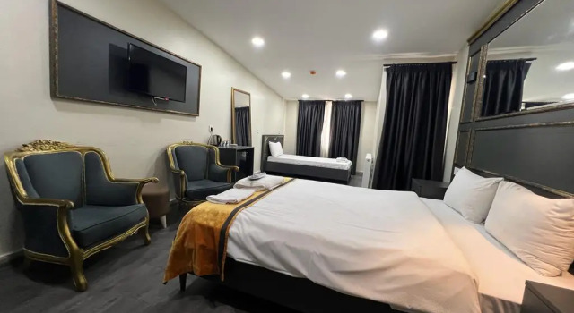 Трёхместный номер Superior с видом на город DNZ Taxim Feridiye Hotel
