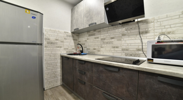 Uyutnaya Dvuxkomnatnaya V Tsentre Na Ulitse Komsomolskaya Flat, Reserva ahora Apartamento Hoteles en Krasnoyarsk con aparcamiento, Aparcamiento