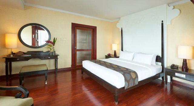 Двухместный полулюкс с балконом и с панорамным видом Отель Long Beach Garden Hotel & Pavilions