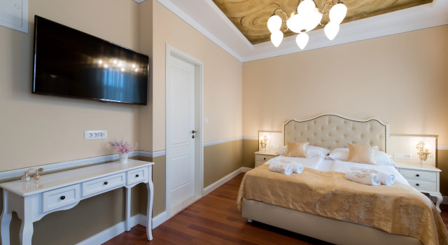 Двухместный номер Standard Central Square Heritage Hotel