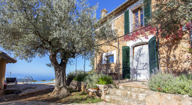 Sa Torreta de Fornalutx Villa, Book Villa  