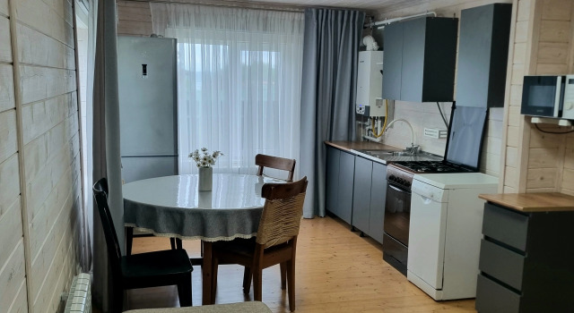 Na Beregu Ozera Volgo Private house, Prenota Casa vacanze Hotel a Central Russia con parcheggio, Parcheggio