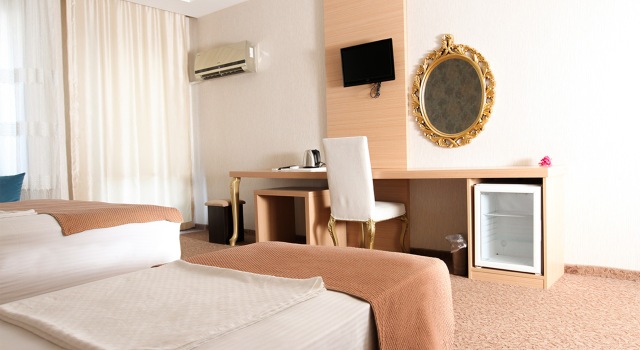 Двухместный номер семейный с балконом и с видом на город Start Hotel