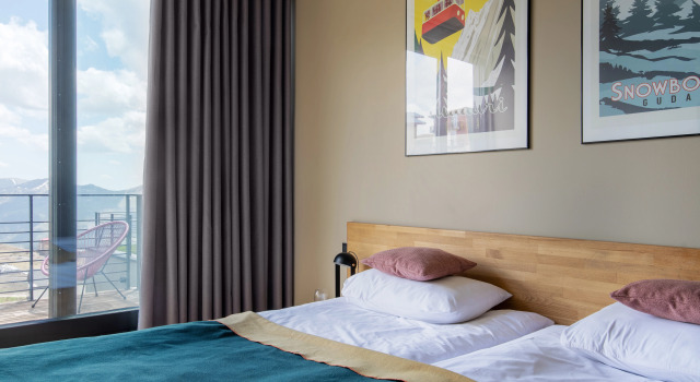 Двухместный номер Standard с балконом Отель Quadrum Gudauri Ski & Yoga Resort