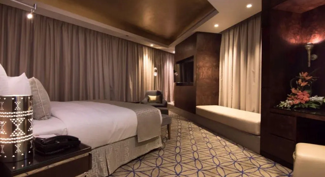 Четырёхместный люкс Royal Grand Millennium Muscat Apartments and Suites connected to Mall
