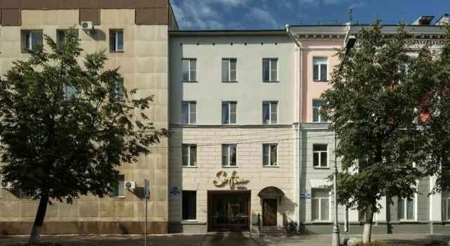 Отель София