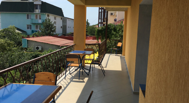 Dikaya Vishnya Guest House, Rezervovat Penzión Beregovoe (Feodosia) 