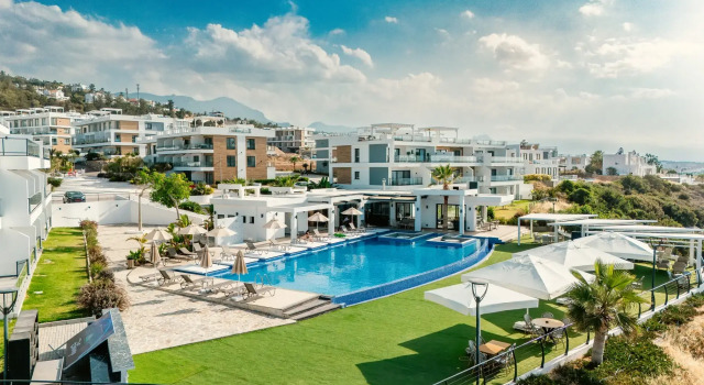 Caesar Cliff Resort Apartment Hotel, Đặt Khách sạn căn hộ Agios Amvrosios 