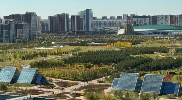 Двухместный номер Superior с видом на парк TORRE Astana, Trademark Collection by Wyndham