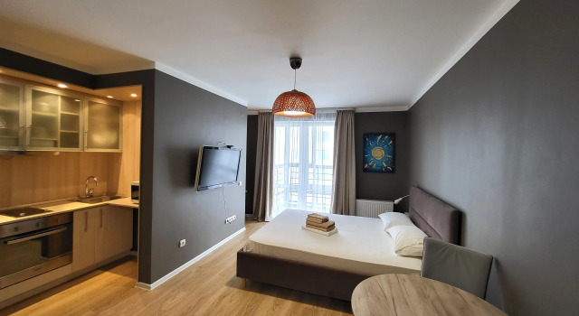 Ervye 24к1 Flat, Prenota Appartamento Hotel a Tyumen Region con parcheggio, Parcheggio