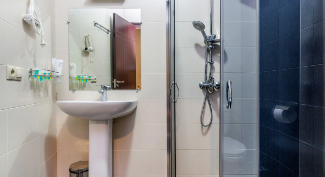 Трёхместный номер Standard с балконом и с красивым видом из окна Hotel Marlyn