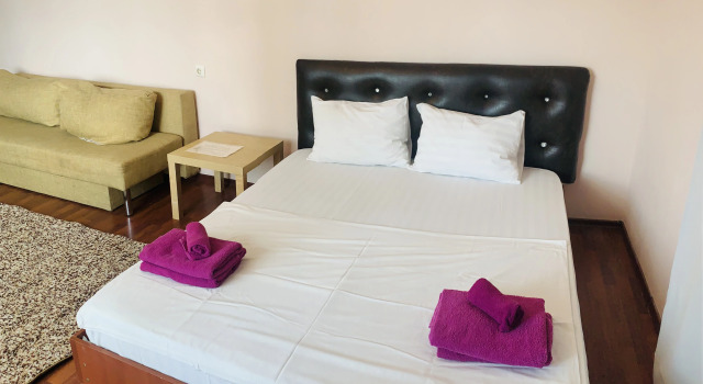 Bolshaya Kvartira Na Oktyabryskoy Apartments, Reserva ahora Apartamento Orël 