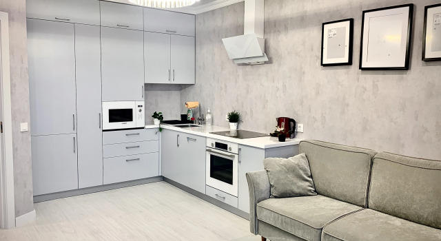 Апартаменты с балконом и с красивым видом из окна Апартаменты APARTHome Школьная 13/9