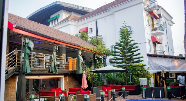 Proof Lounge Hotel, Rezerwuj Hotel Lekki Phase 1 