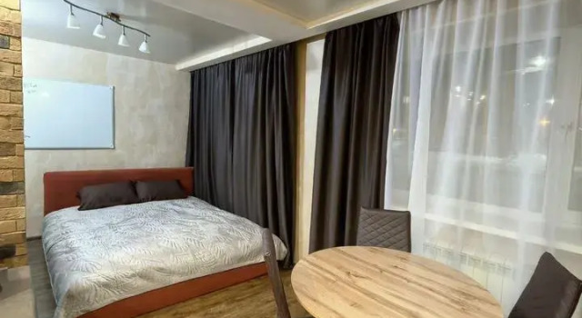 Na Oktyabryskoy 158 Flat, Rezervovat Apartmán Hotely v Amurská s parkováním, Parkování