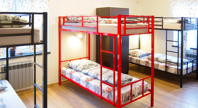 Кровать в общем номере Opaliha Loft Rooms Hostel