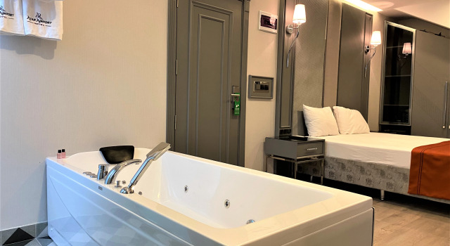 Двухместный номер Deluxe Jacuzzi Atar Airport Hotel - Restaurant & Spa Wellness