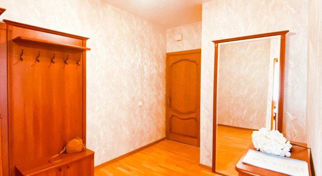 Апартаменты Апартаменты 3х-комнатные на Советском проспекте 84 А, MyHome-Vologda