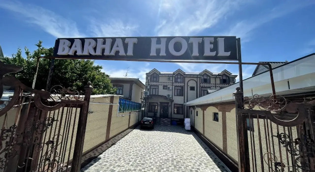 Отель BARHAT