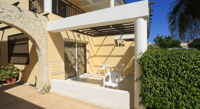 Отель Jacaranda Apartments