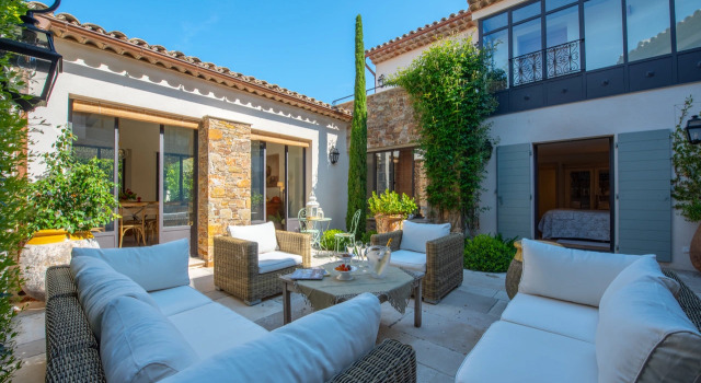 Вилла Гостевой Дом Auberge Des Maures