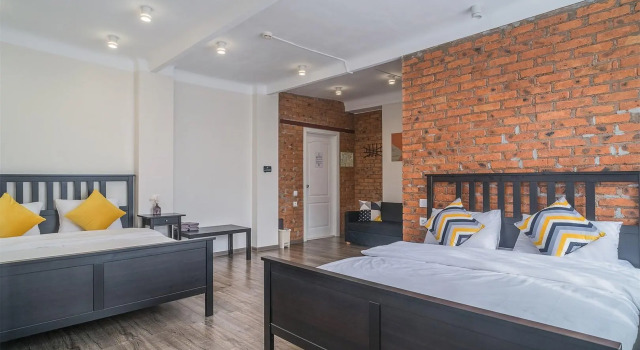 Четырёхместный номер Comfort с красивым видом из окна Хостел Горячее место. Hot Place