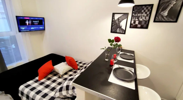 Cherno-belye m.Fiztekh Apartments, Prenota Appartamento Hotel a SVAO Area con parcheggio, Parcheggio