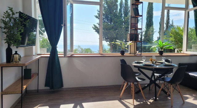 Krasnaya 15 Apartments, Book Apartment Gurzuf 
