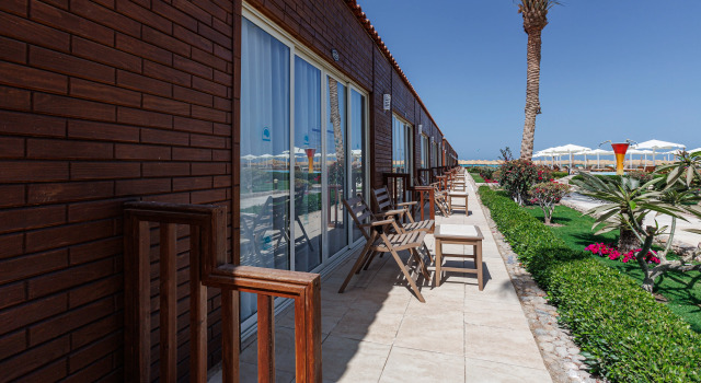 Семейный люкс Superior Sunrise Alora Aqua Park Resort