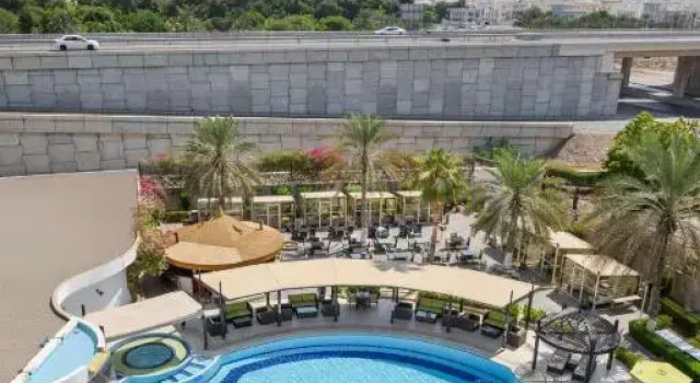 Отель Radisson Blu Hotel, Muscat