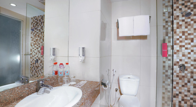 Standard Kahden hengen huone favehotel Simpang Lima Semarang