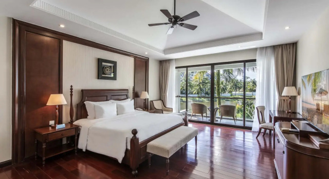 Вилла с 3 комнатами с видом на озеро Vinpearl Resort & Spa Phu Quoc