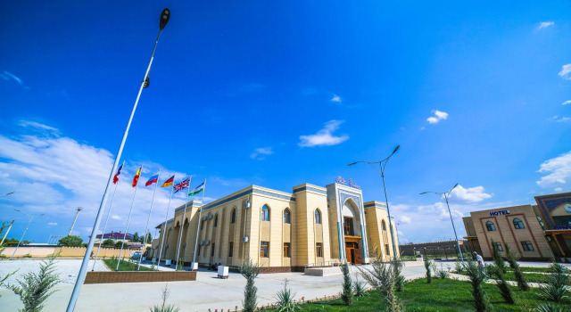 Отель Erkin Palace