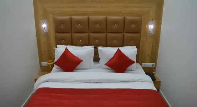 Signature Inn Hotel	, Rezervovat Hotel Hotely v Gujarat s parkováním, Parkování