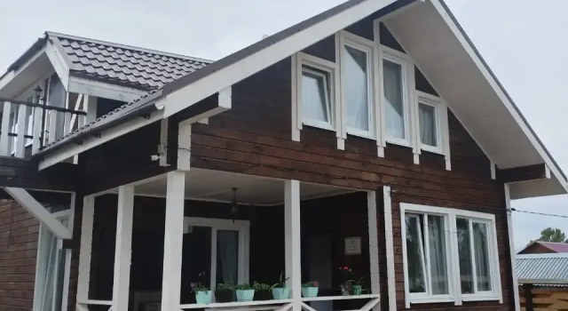 Bajkal Femeli Haus 2 Guest house, Prenota Affittacamere Hotel a Irkutsk Region con piscina, Piscina