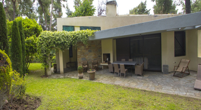 Araucaria Shared Pool Sani Villa, Reserva ahora Villa Sane 