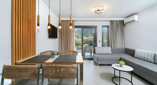 Апартаменты с балконом и с видом на горы Апарт-отель Olia Thassos Luxury